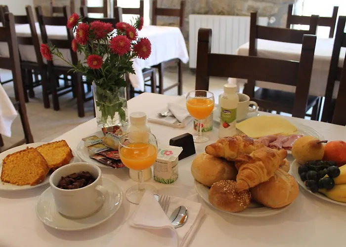 ゲストハウス Quinta Vale Do Homem 3*